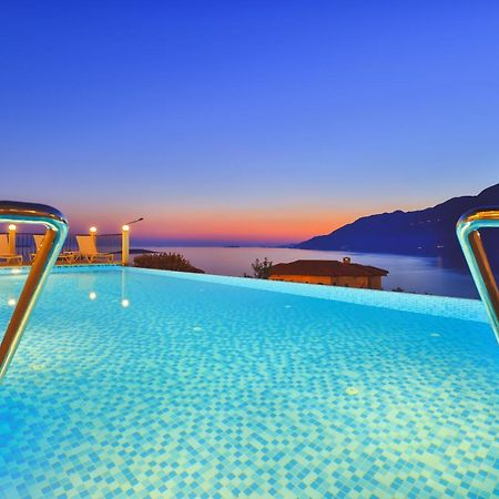 Hilaris Hotel カシュ エクステリア 写真